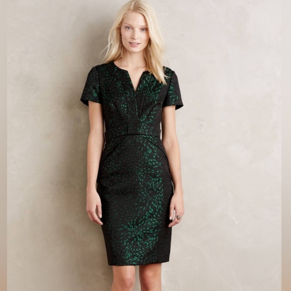 Anthropologie Maeve
Green Jacquard Shelby
Sheath Dress